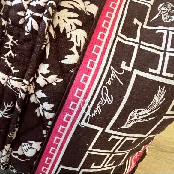 VERA BRADLEY Imperial Toile Medium Duffle Bag Carryon Travel Brown Pink Asian 09 - Picture 7 of 13